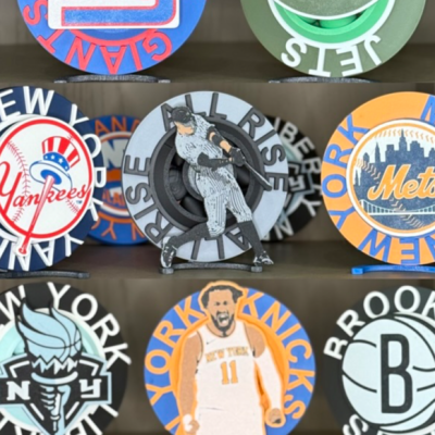 New York sports spinner chain necklace product photo