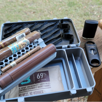 Travel Cigar Humidor Case product photo