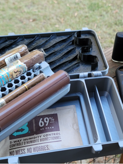Travel Cigar Humidor Case product photo
